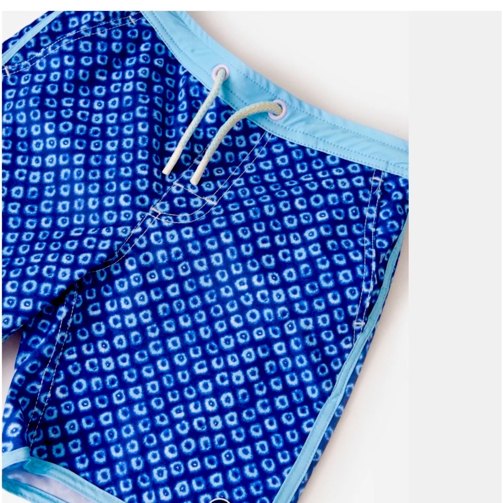 Mens Johnnie-O Swimsuit, size large